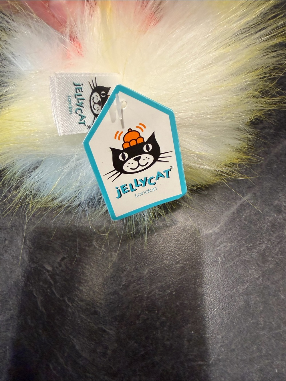 Jelly Cat Crazy Chick
Fluffy Pom Pom Chick Plush - White and Yellow - Picture 3 of 7